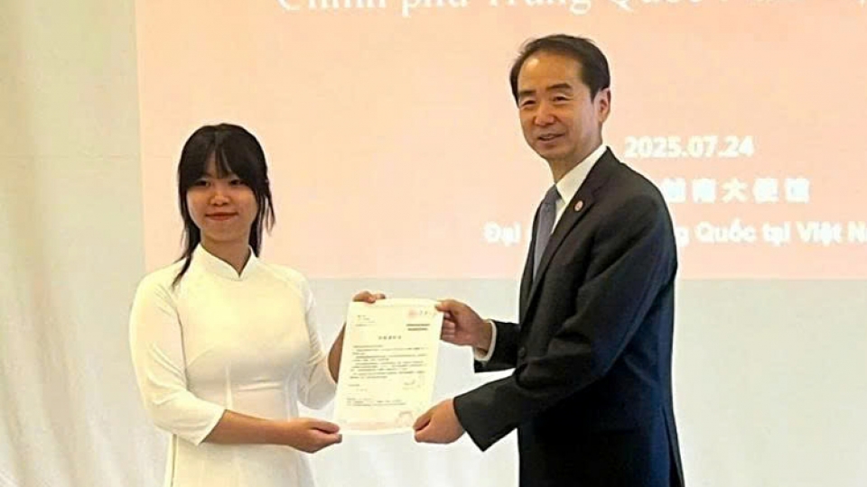 34 Vietnamese students awarded Chinese Government scholarships for 2025–2026